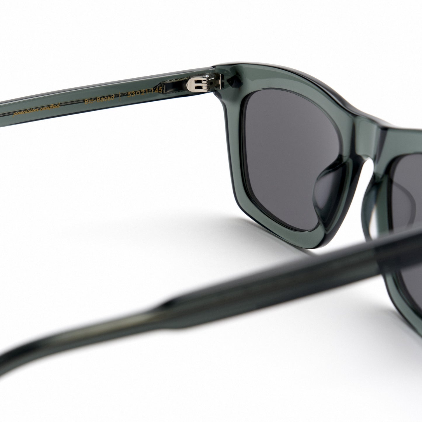 Devlin Oversized Sunglasses - Eco-Friendly Fashion