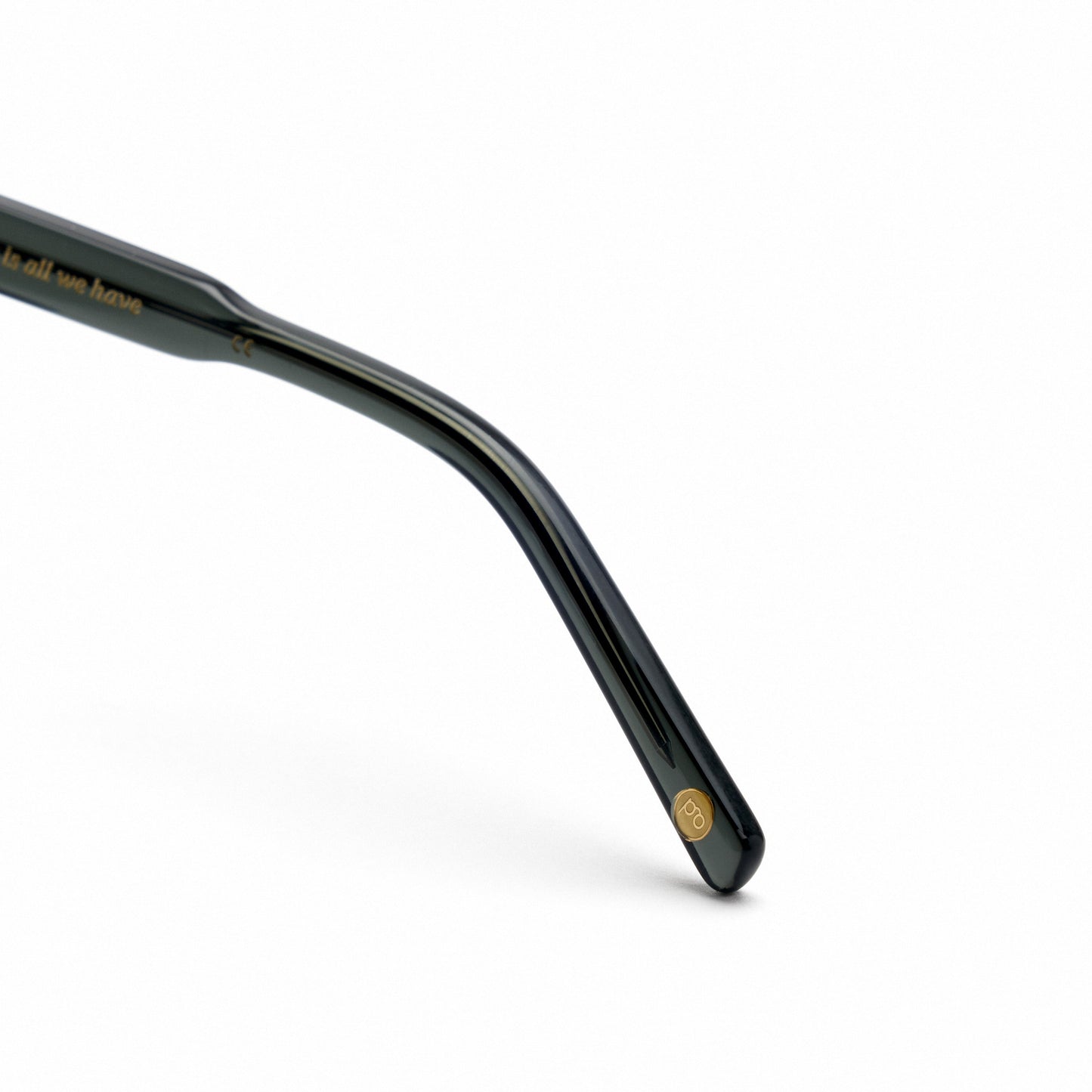 Devlin Oversized Sunglasses - Eco-Friendly Fashion