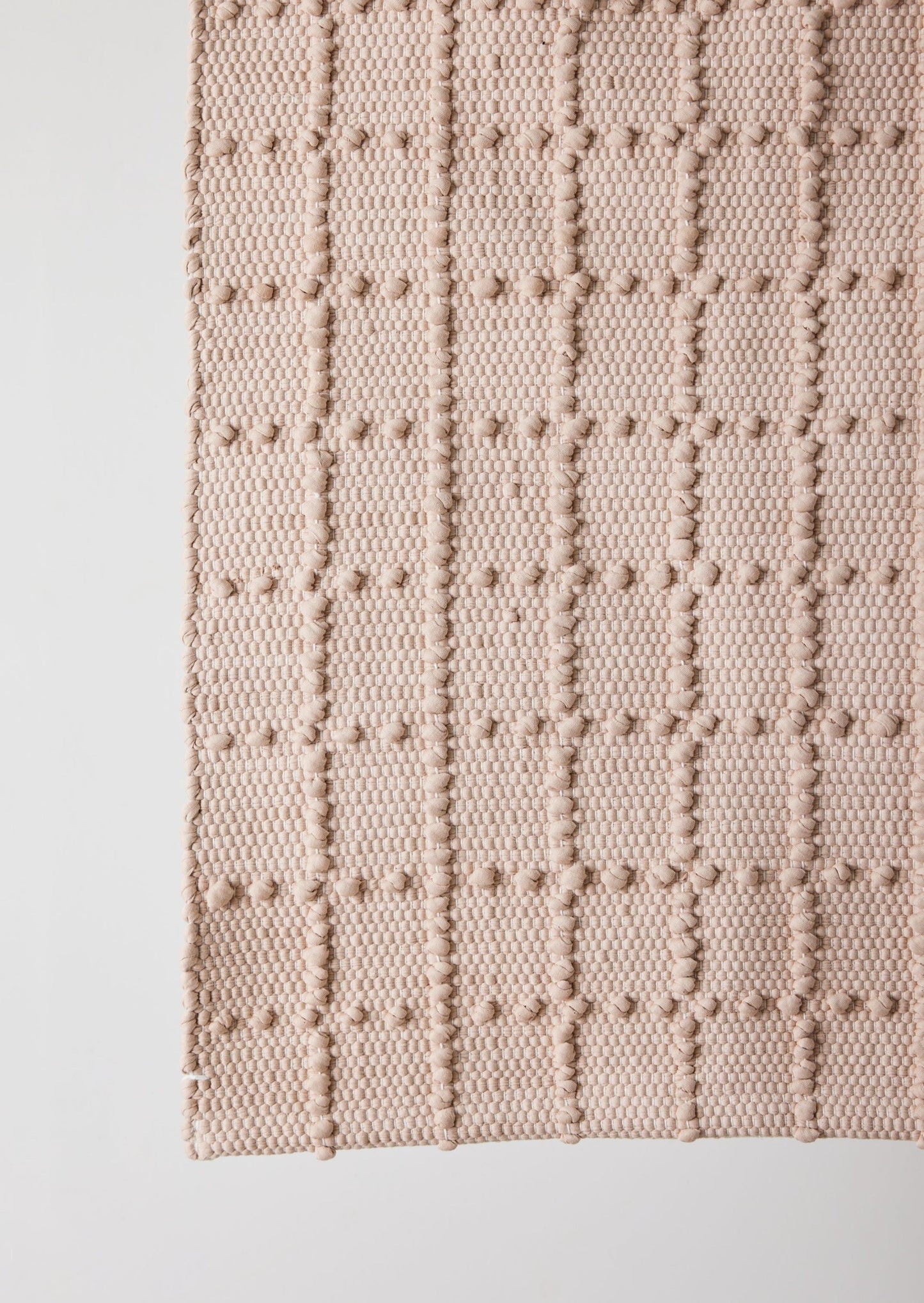 Tapis en coton tissé à la main à carreaux rose blush