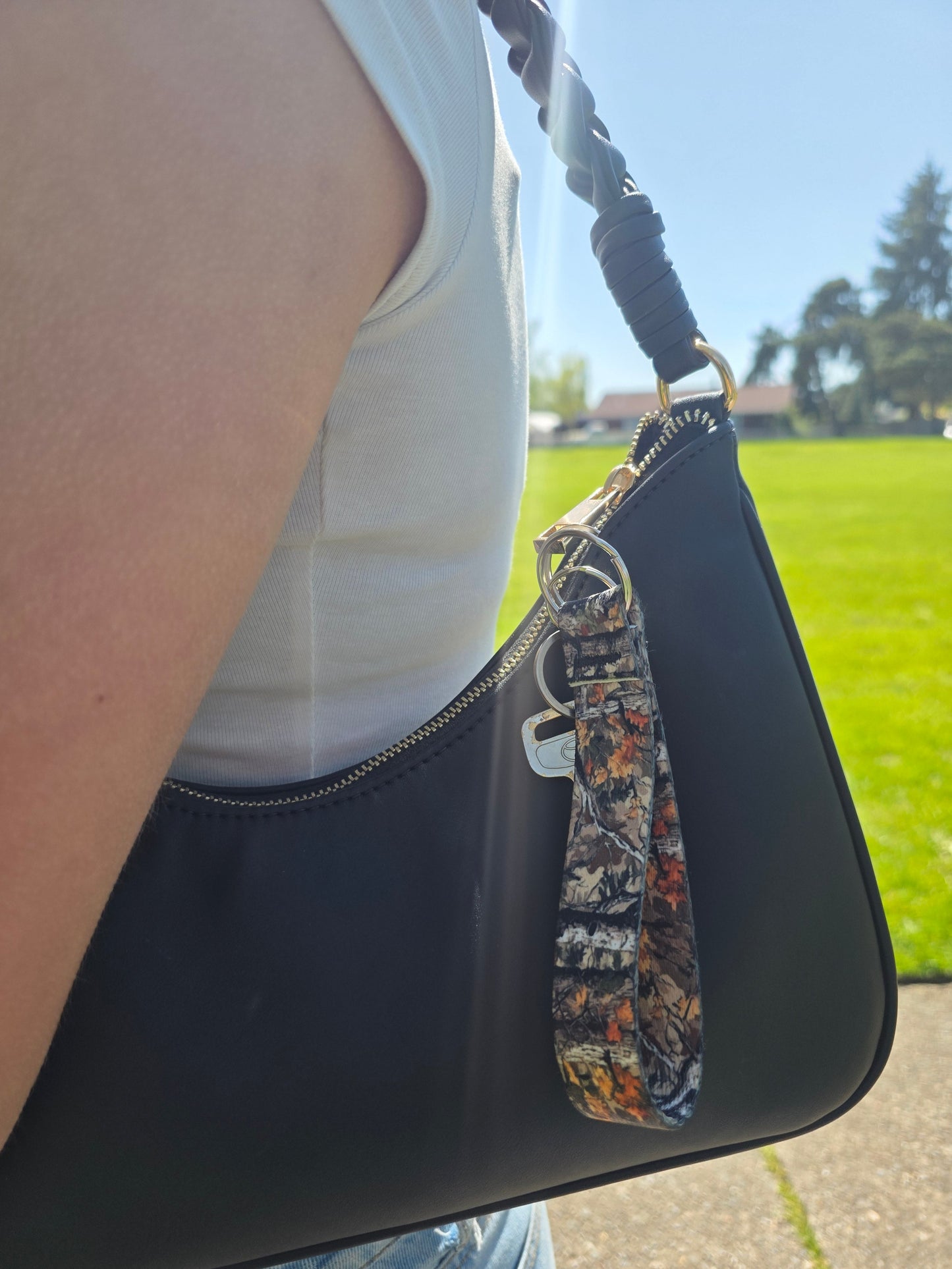 Camo Key Fob - Versatile Keychain for Everyday Use - Korvel