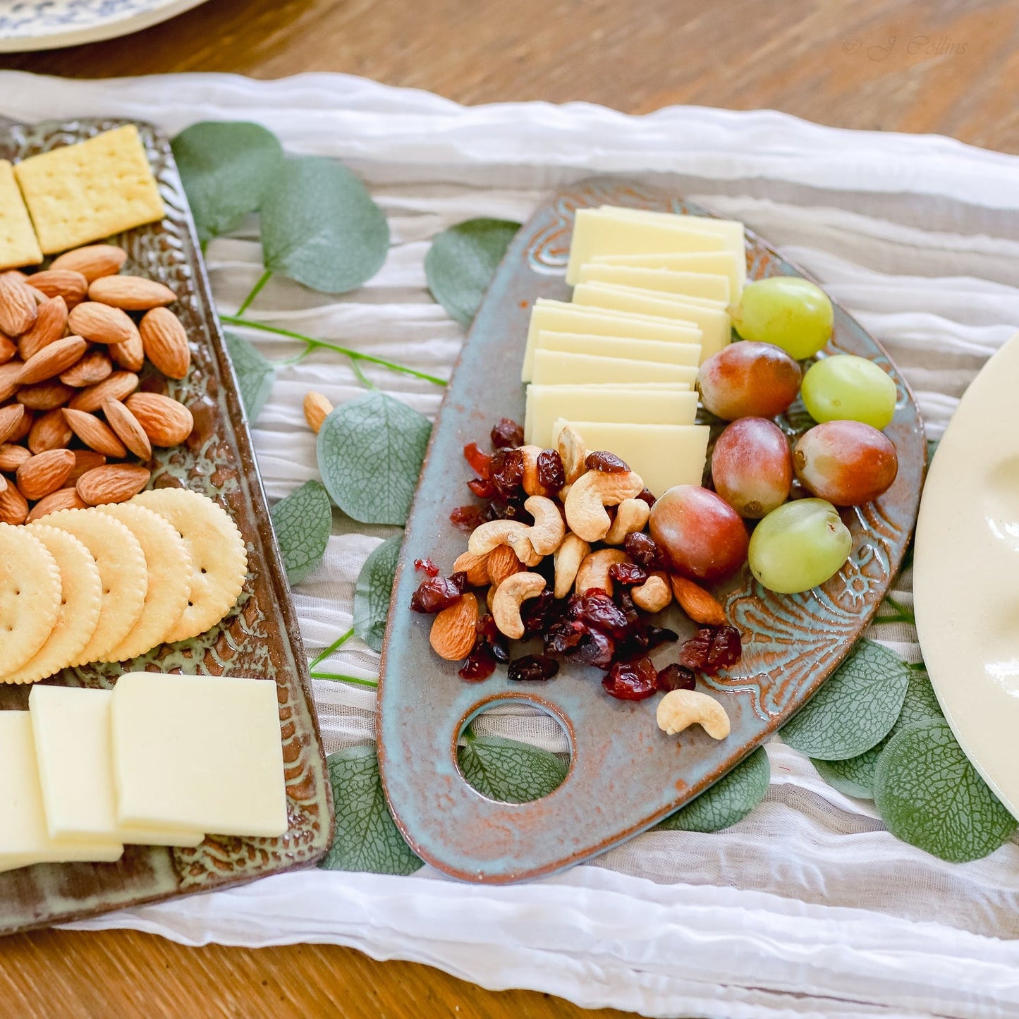 Elegant Ceramic Cheese Serving Board - Korvel
