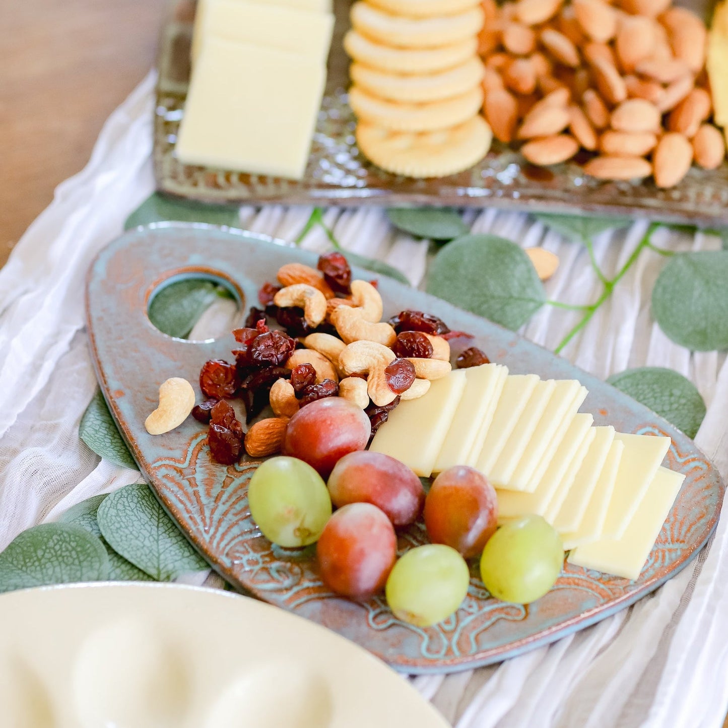 Elegant Ceramic Cheese Serving Board - Korvel