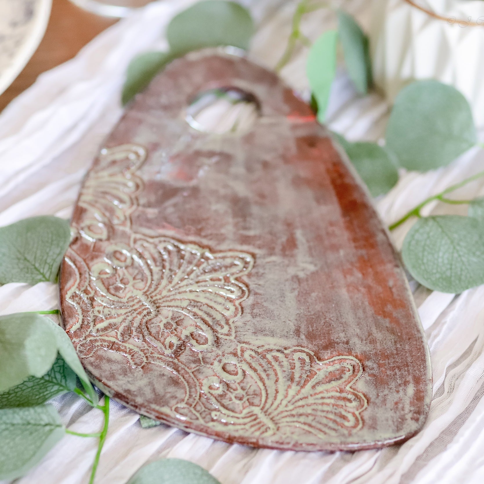 Elegant Ceramic Cheese Serving Board - Korvel