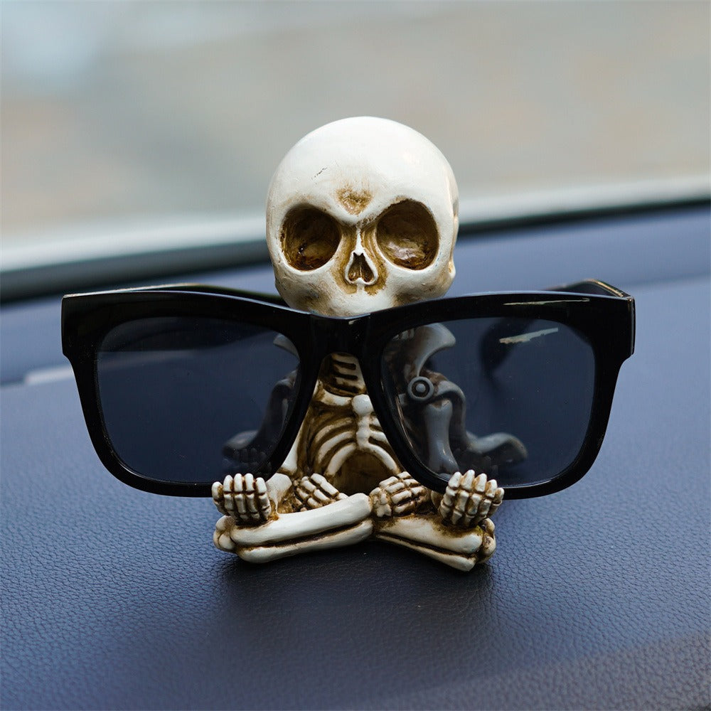 Cloak meditation small skull car ornament - Korvel