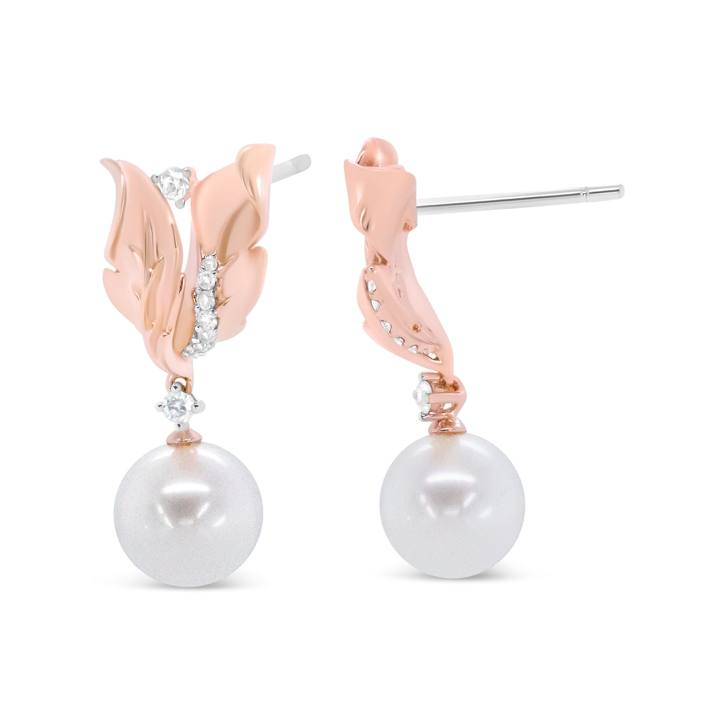 Boucles d'oreilles pendantes florales en or rose 14K avec diamants et perles