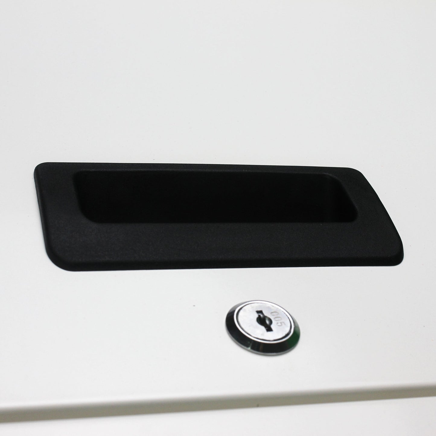 16 Bay Locking Charging Cabinet for Laptops and Chromebooks - White