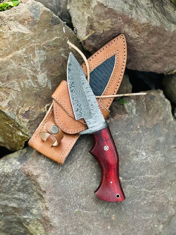 Precision Hunting Skinning Knife – 10" Damascus Steel Blade with Elegant Pakkawood Handle & Leather Sheath - Korvel