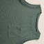 Conjunto de Tank Top de Punto con Bolsillos Parcheados y Pantalones Cortos con Cuerda