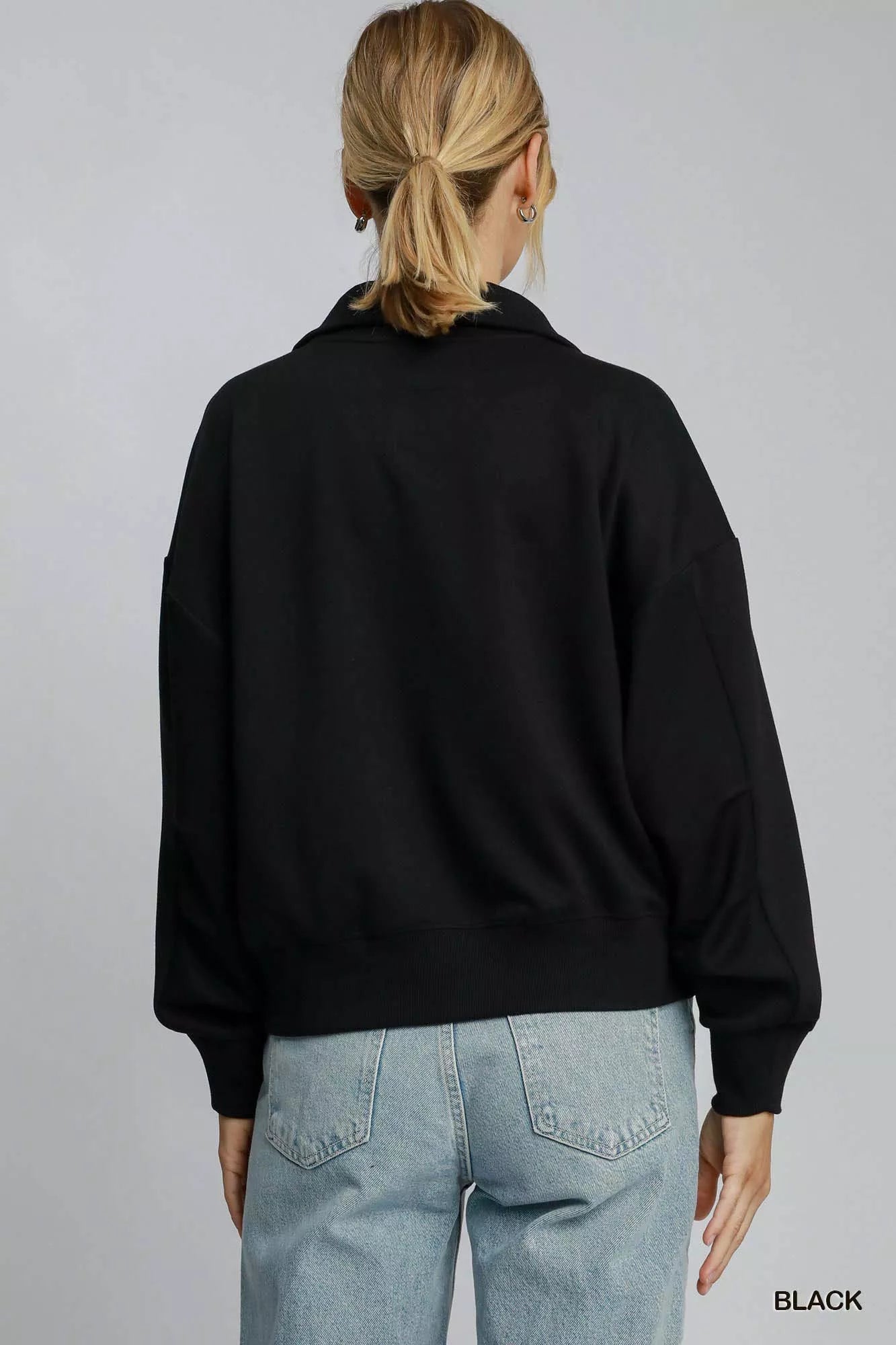 Sweatshirt à col zippé mi-haut à épaules tombantes Umgee