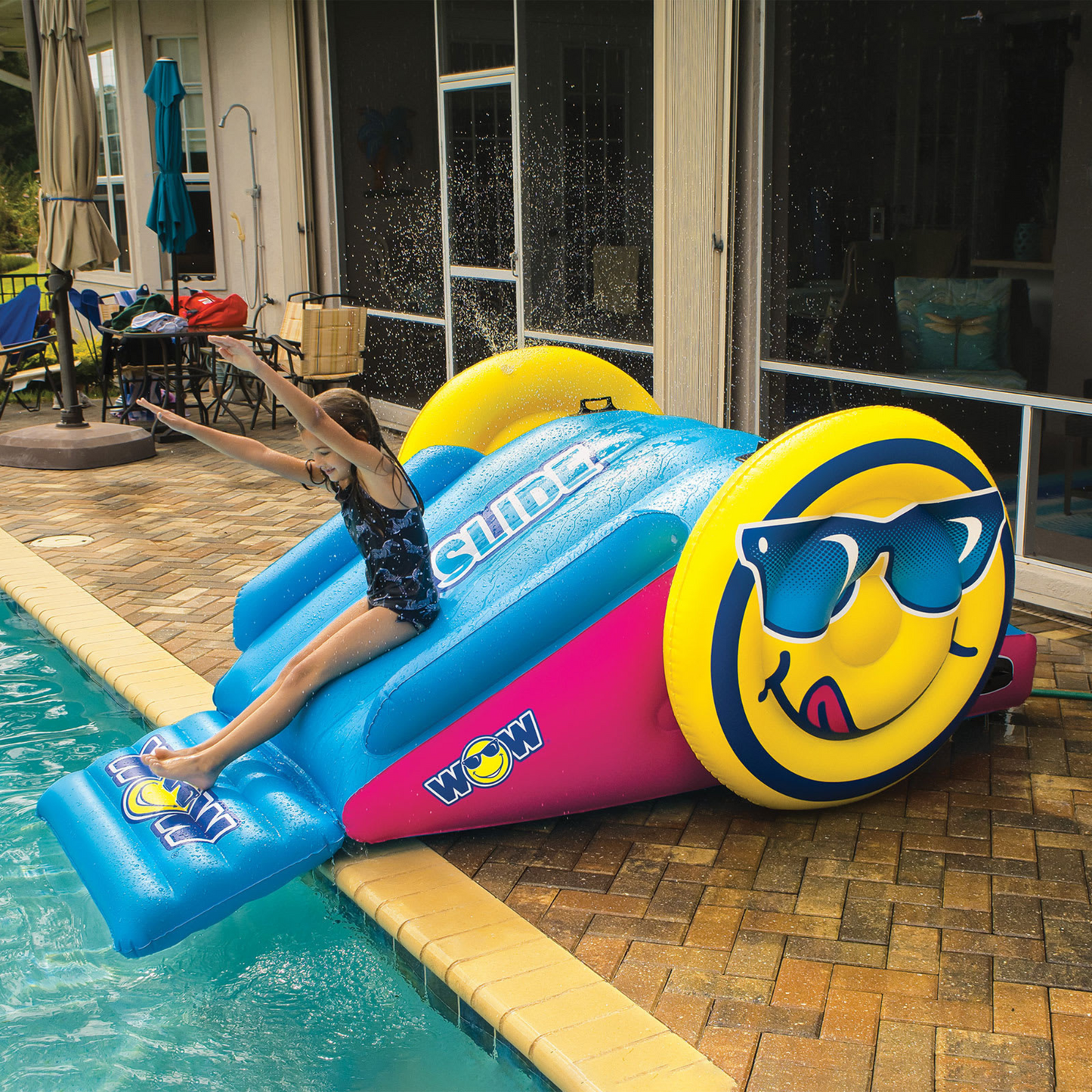 WOW Inflatable Water Slide with Sprinklers for Pools