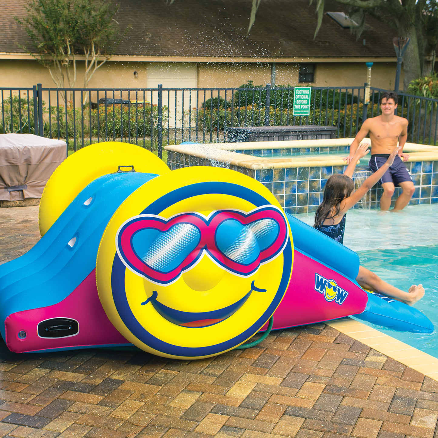 WOW Inflatable Water Slide with Sprinklers for Pools