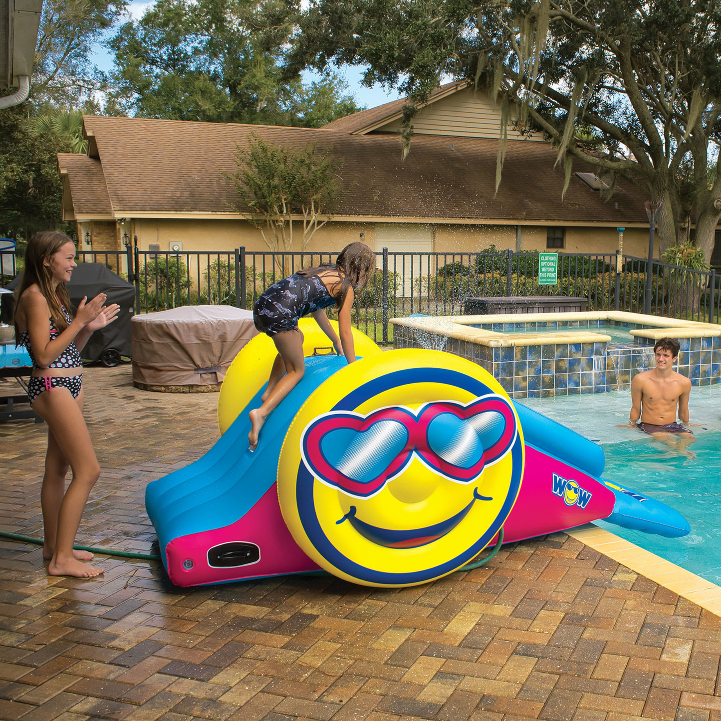 WOW Inflatable Water Slide with Sprinklers for Pools