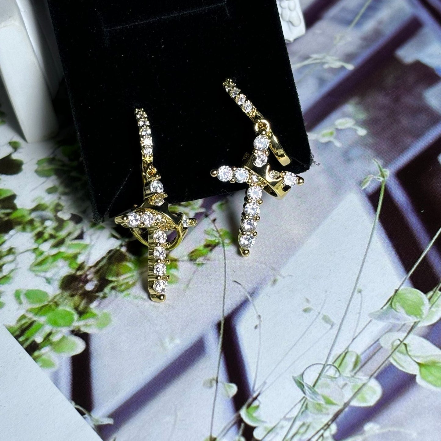 Rotating Crown Cross Earrings Set with Zircon - Korvel