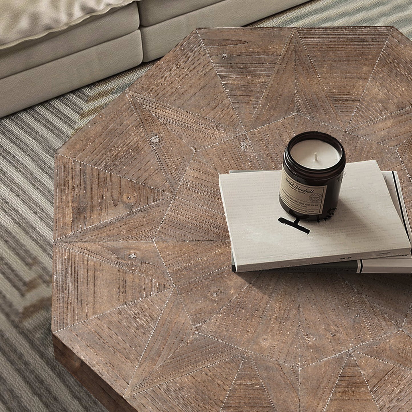 Mesa de café octagonal de madera marrón antigua con patas de metal