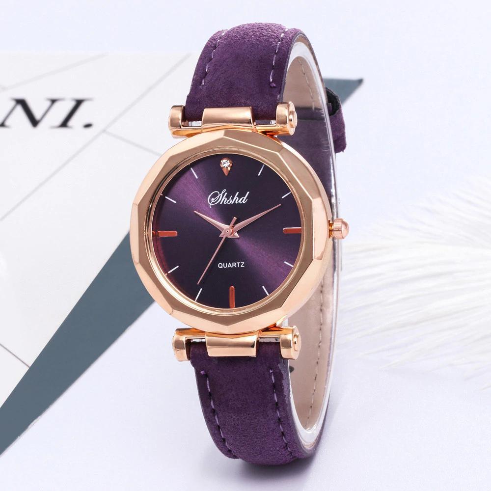 Montre en cuir avec strass pour femmes