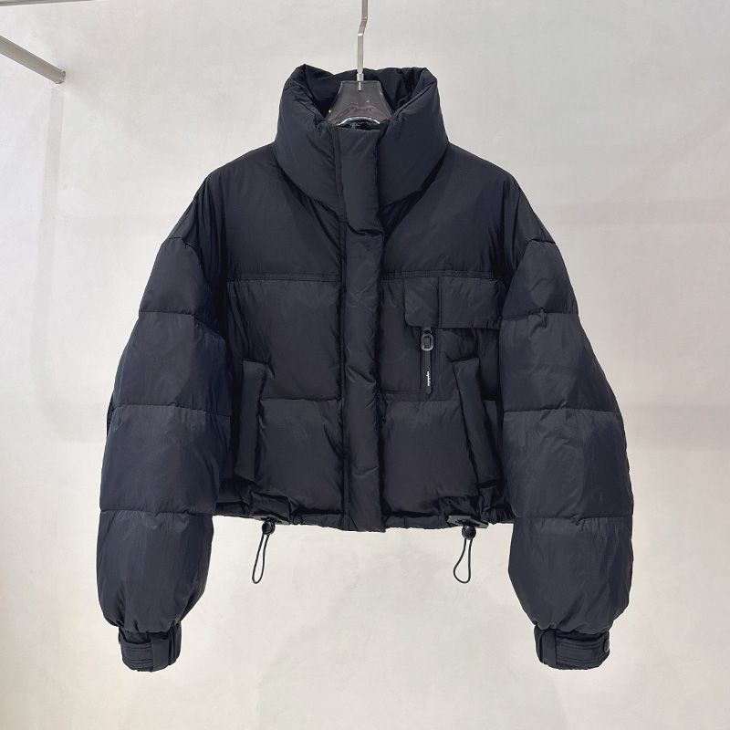 Veste courte matelassée épaulée à col montant de style coréen