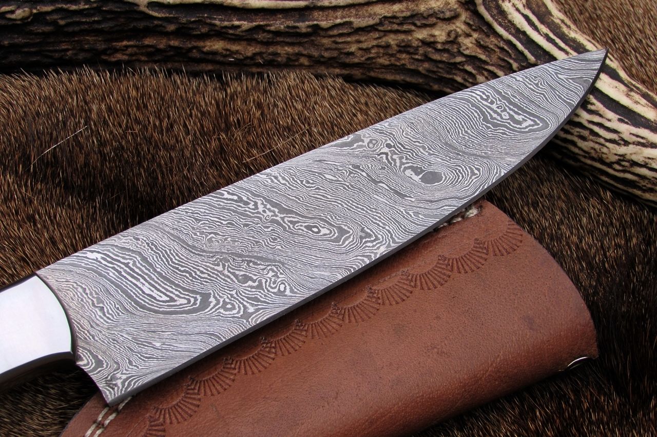 Premium Damascus Steel Chef Knife - Artisan Crafted - Korvel
