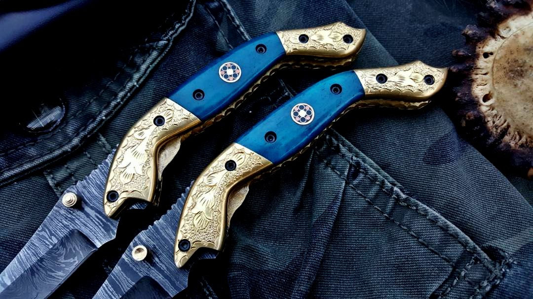 Exquisite Custom Damascus Steel Folding Pocket Knife - Korvel