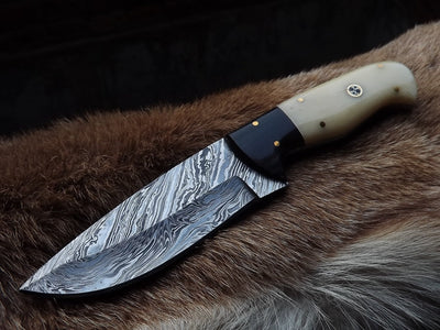 Artisan Crafted Twister Damascus Steel Hunting & Skinning Knife - Korvel