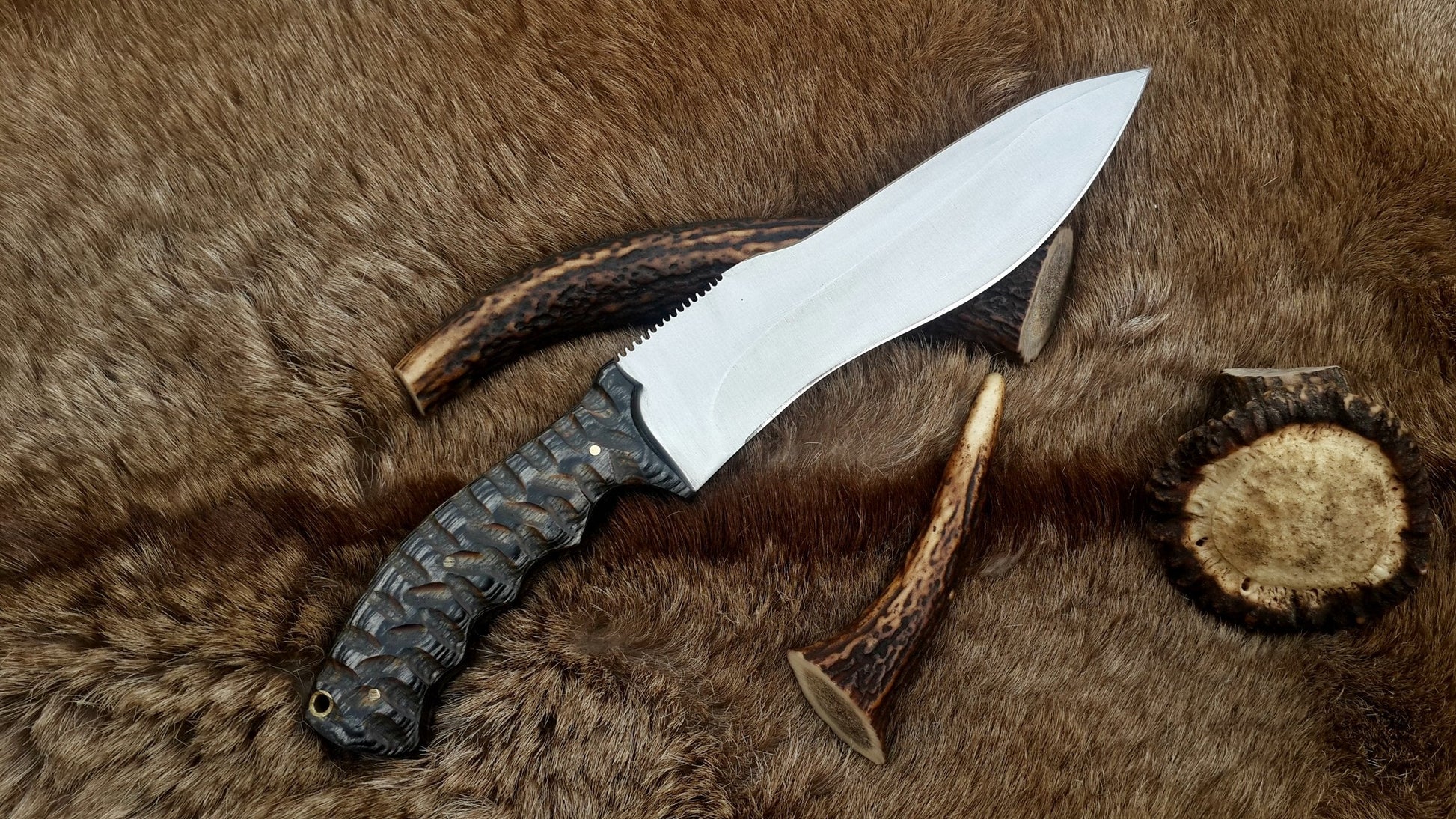 The Ultimate Boar Slayer: Custom D2 Steel Fixed-Blade Hunting Knife with Exotic Wood Handle | 11.5 Inches | KBS Knives - Korvel