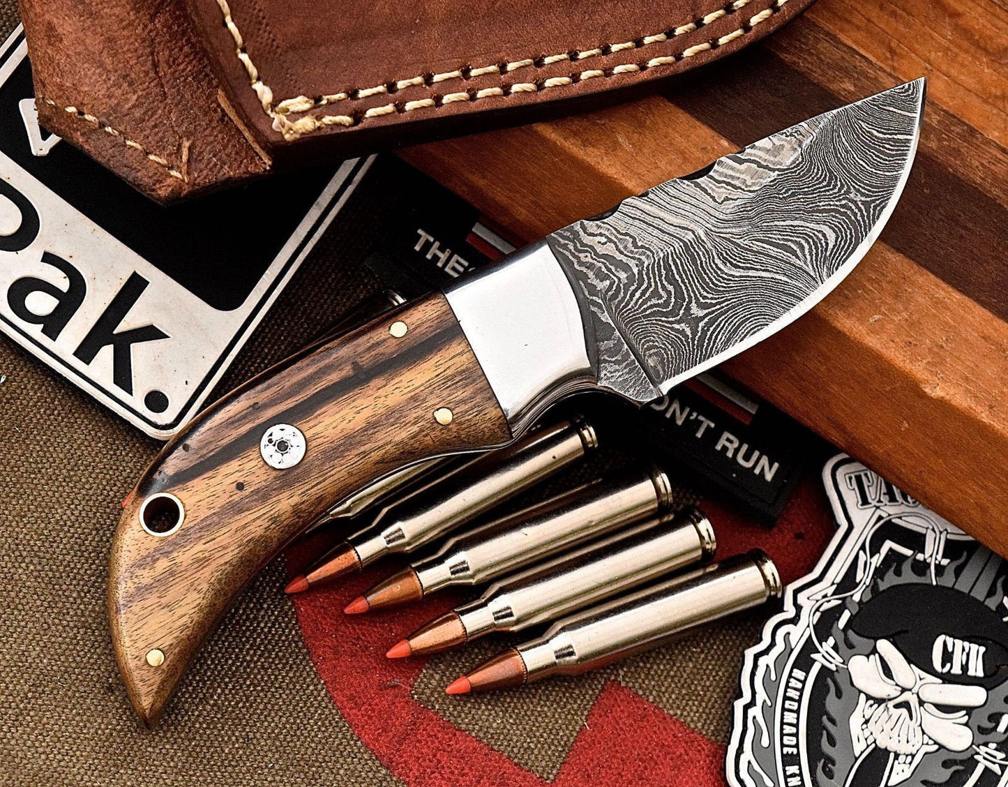 Premium Custom Damascus Steel Hunting and Camping Knife - Korvel