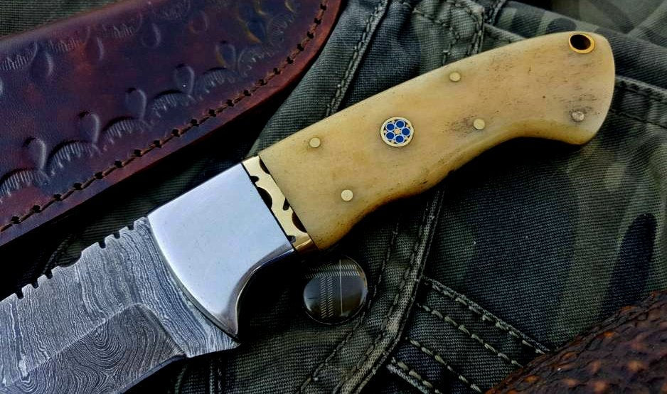 Premium Custom Damascus Steel Hunting and Skinning Knife - Korvel