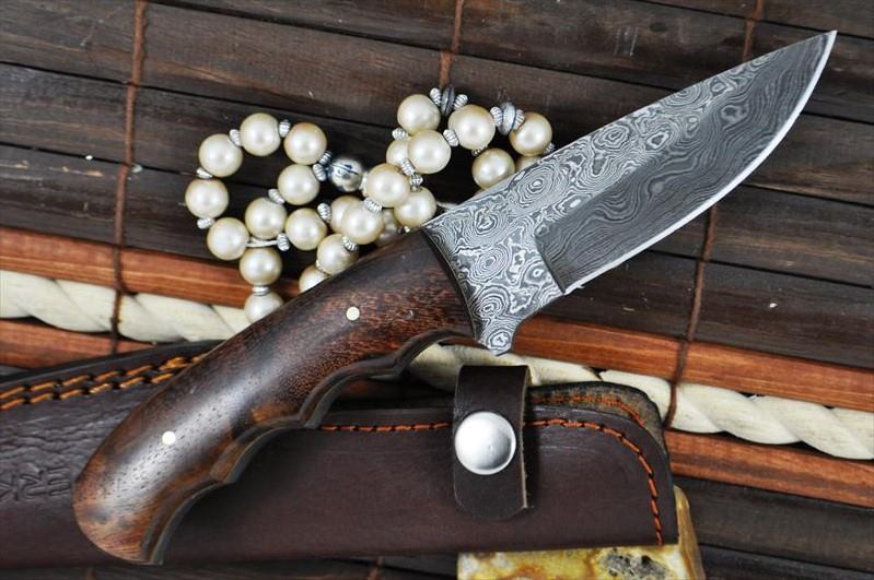 Premium Custom Damascus Steel EDC Skinning Knife - Korvel