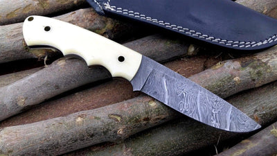 Premium Custom Damascus Steel Hunting Knife with Leather Sheath - Korvel