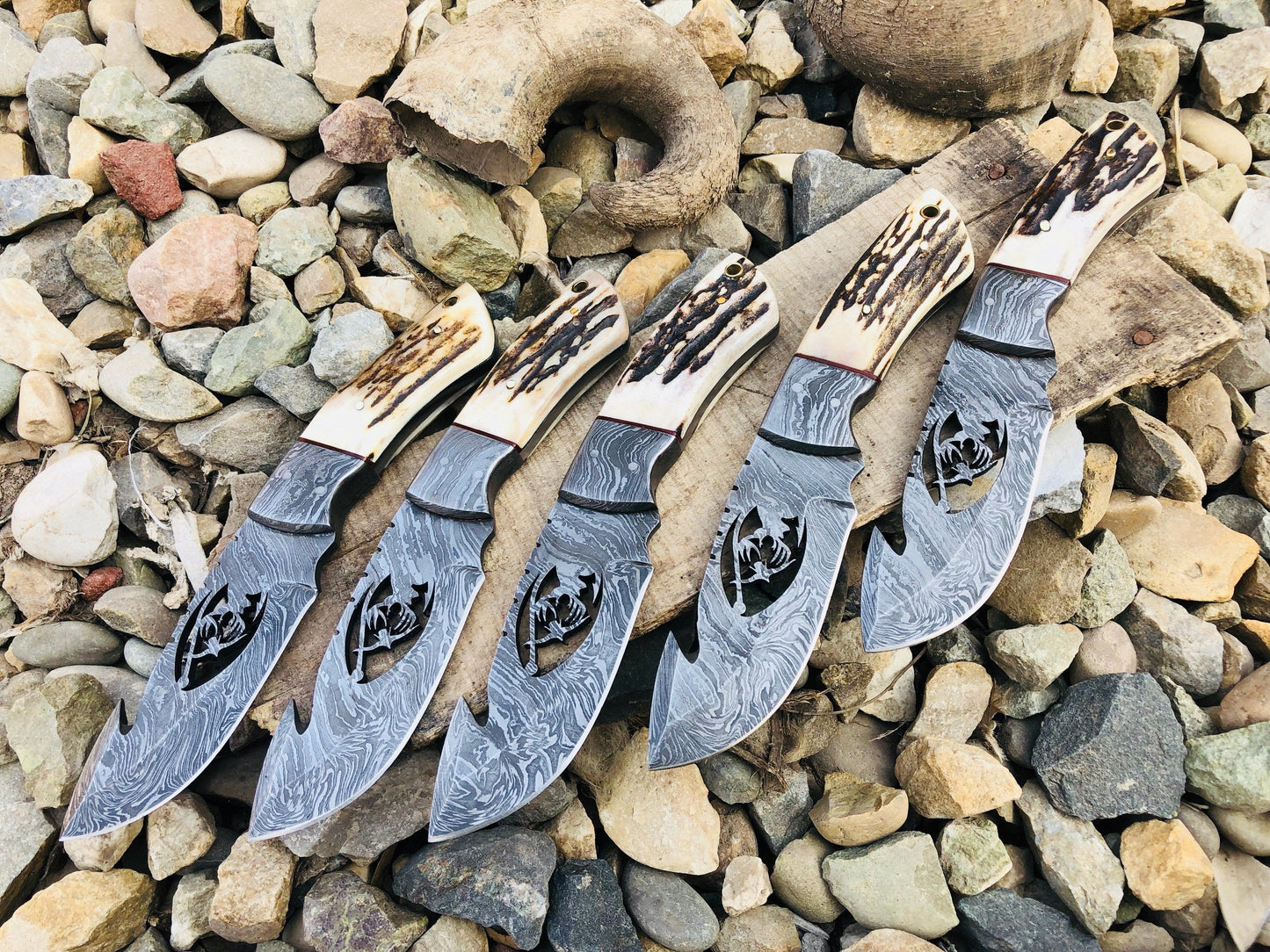 Artisan Crafted Damascus Steel Guthook Knives - Korvel