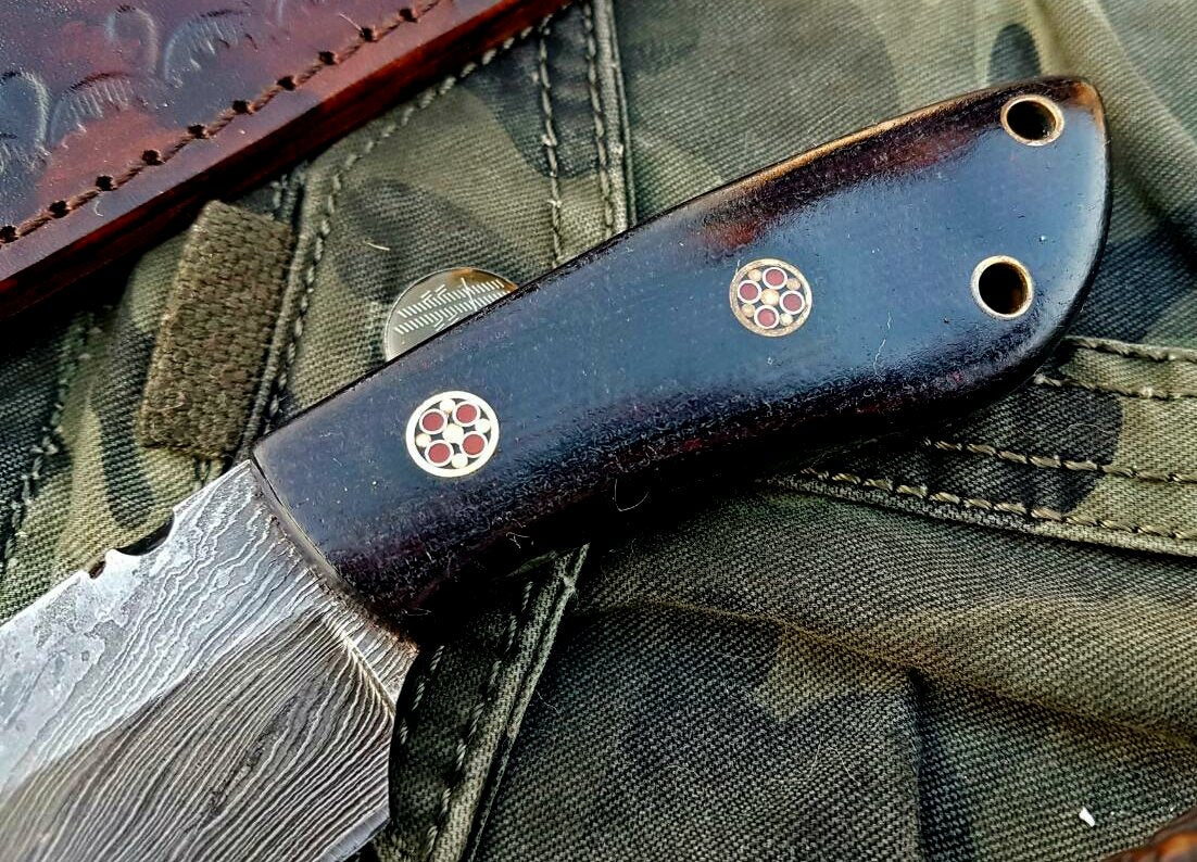 Premium Custom Damascus Steel Skinning Knife for Outdoor Adventures - Korvel