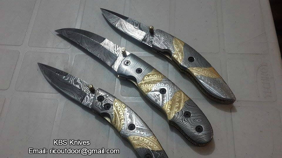 TriGuard Collection: Set of 3 Handcrafted Damascus Steel Folding Knives with Elegant Steel and Brass Handles - Korvel