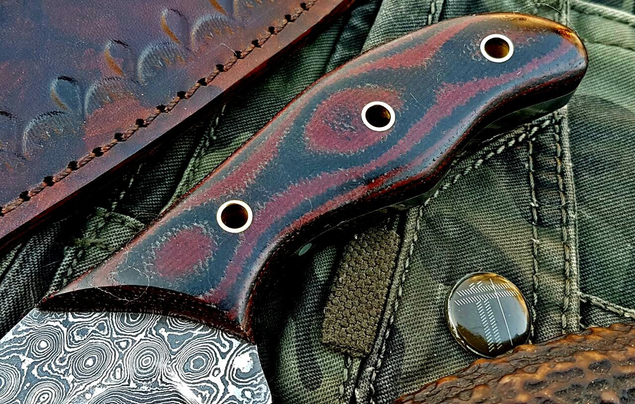 Premium Custom Damascus Steel Hunting and Skinning Knife - Korvel