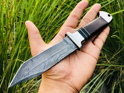 Exquisite Custom Tanto Hunting Knife with Premium Damascus Blade - Korvel