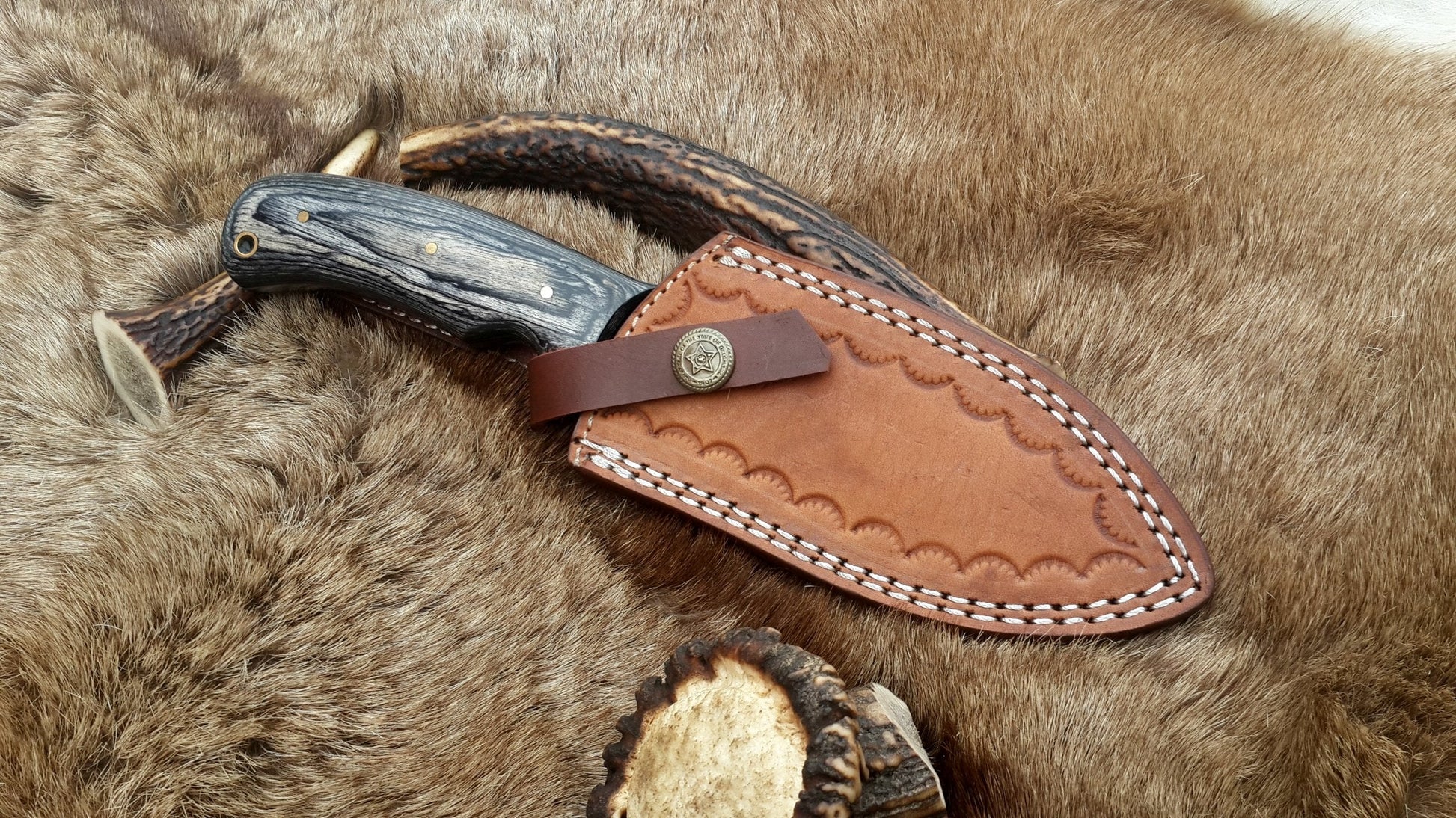 The Ultimate Tactical Hunter: Custom Damascus Steel Hunting Knife with Exotic Wood Handle | 9-Inch Precision Tool | KBS Knives - Korvel