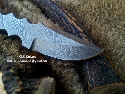 Artisan Crafted Damascus Steel Skinning Knife - Korvel
