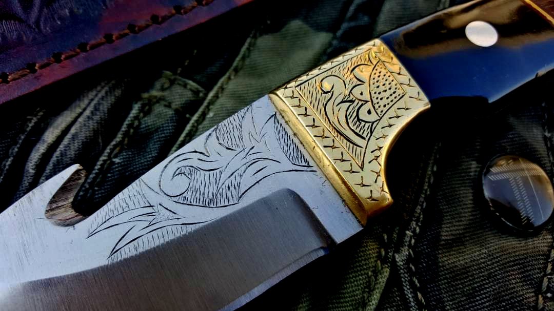 Premium Custom D2 Tool Steel Guthook Skinner Knife - Korvel