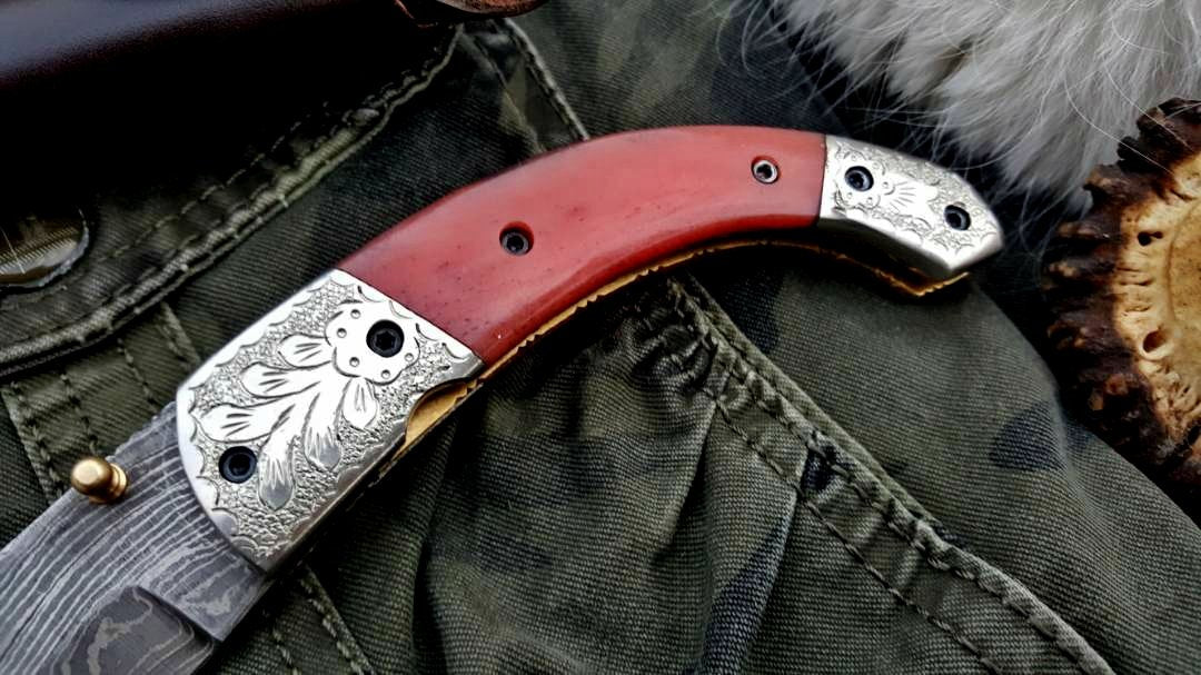 Artisan Crafted Damascus Steel Folding Pocket Knife - Korvel