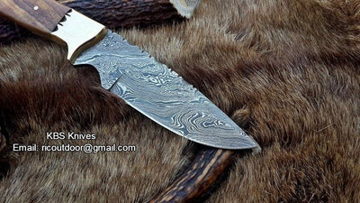 Premium Damascus Steel Hunting Knife - 9-Inch Custom Craftsmanship with Rosewood Handle - Korvel