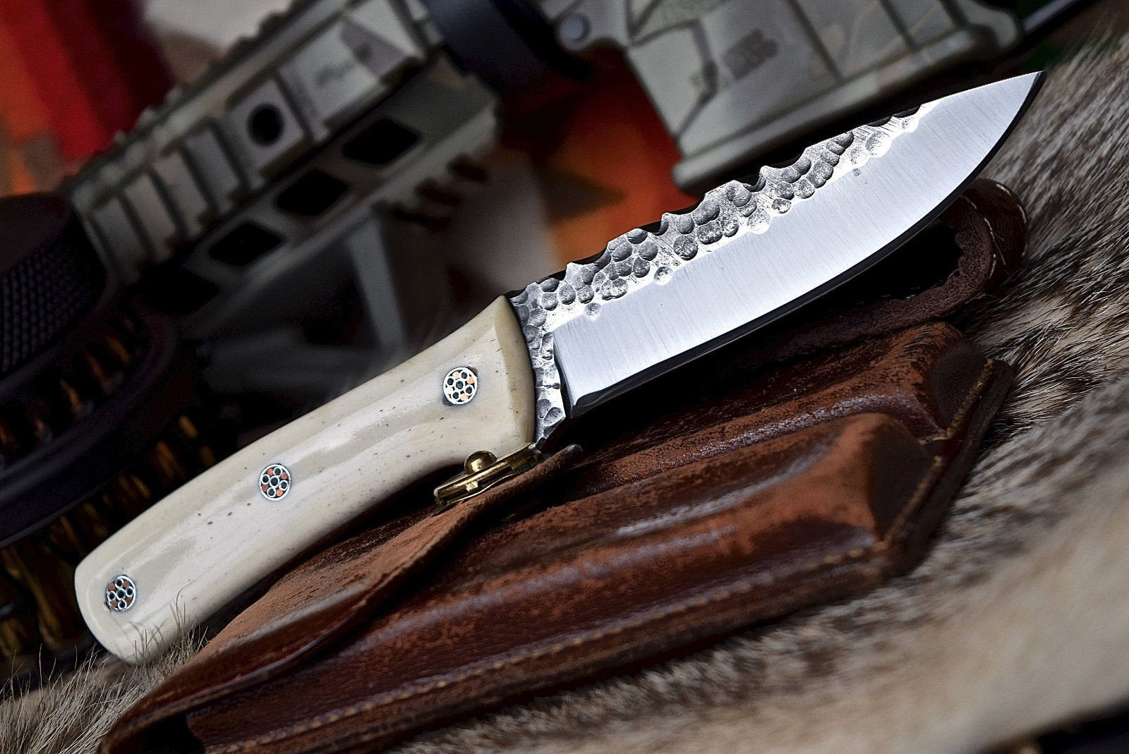Premium Hand-Forged Damascus Steel EDC Knife - Korvel