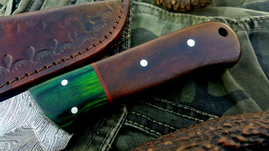 Premium Custom Damascus Steel Hunting and Skinning Knife - Korvel
