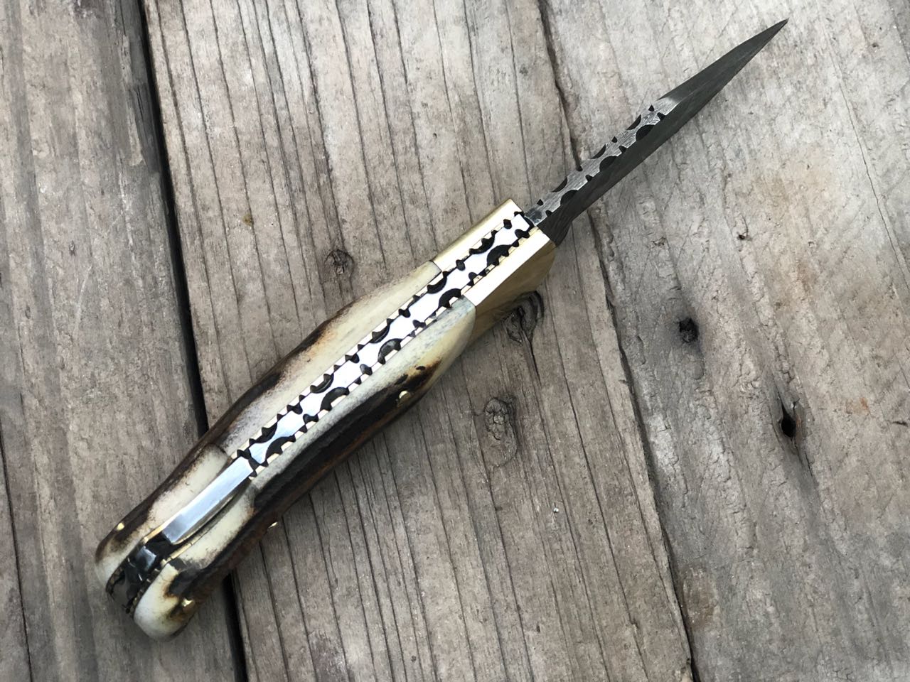 Exquisite Custom Handmade Damascus Steel EDC Folding Knife with Antler Handle - Korvel