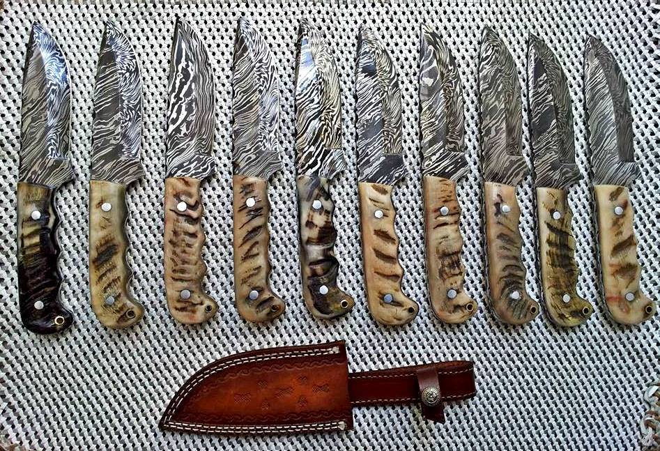 Exquisite Handcrafted Damascus Steel Knife - Korvel