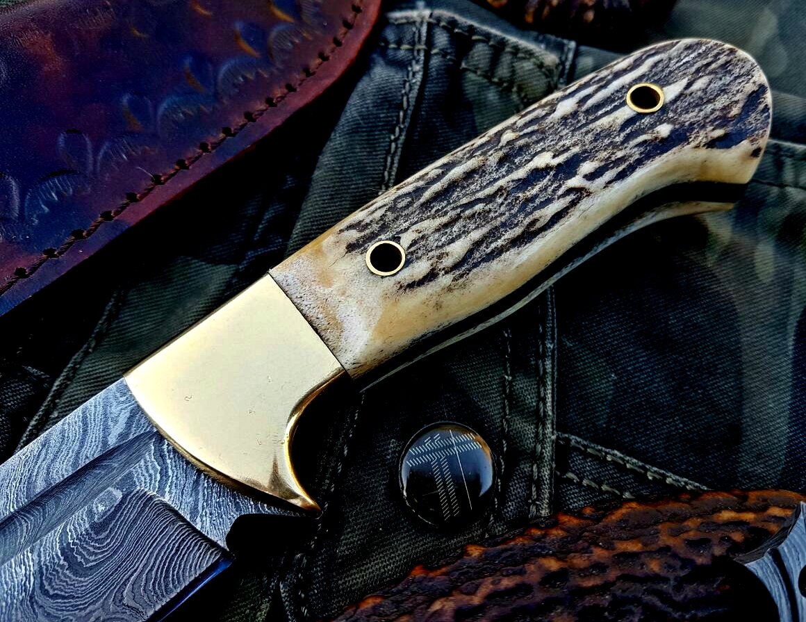 Premium Custom Damascus Steel Hunting and Skinning Knife - Korvel