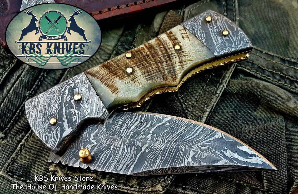 Exquisite Handmade Damascus Steel Folding Knife - Korvel