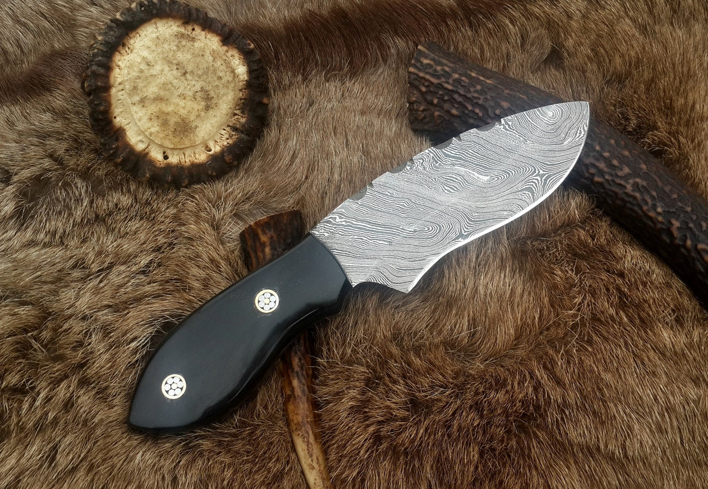 Artisan Crafted Damascus Drop Point Knife - Korvel