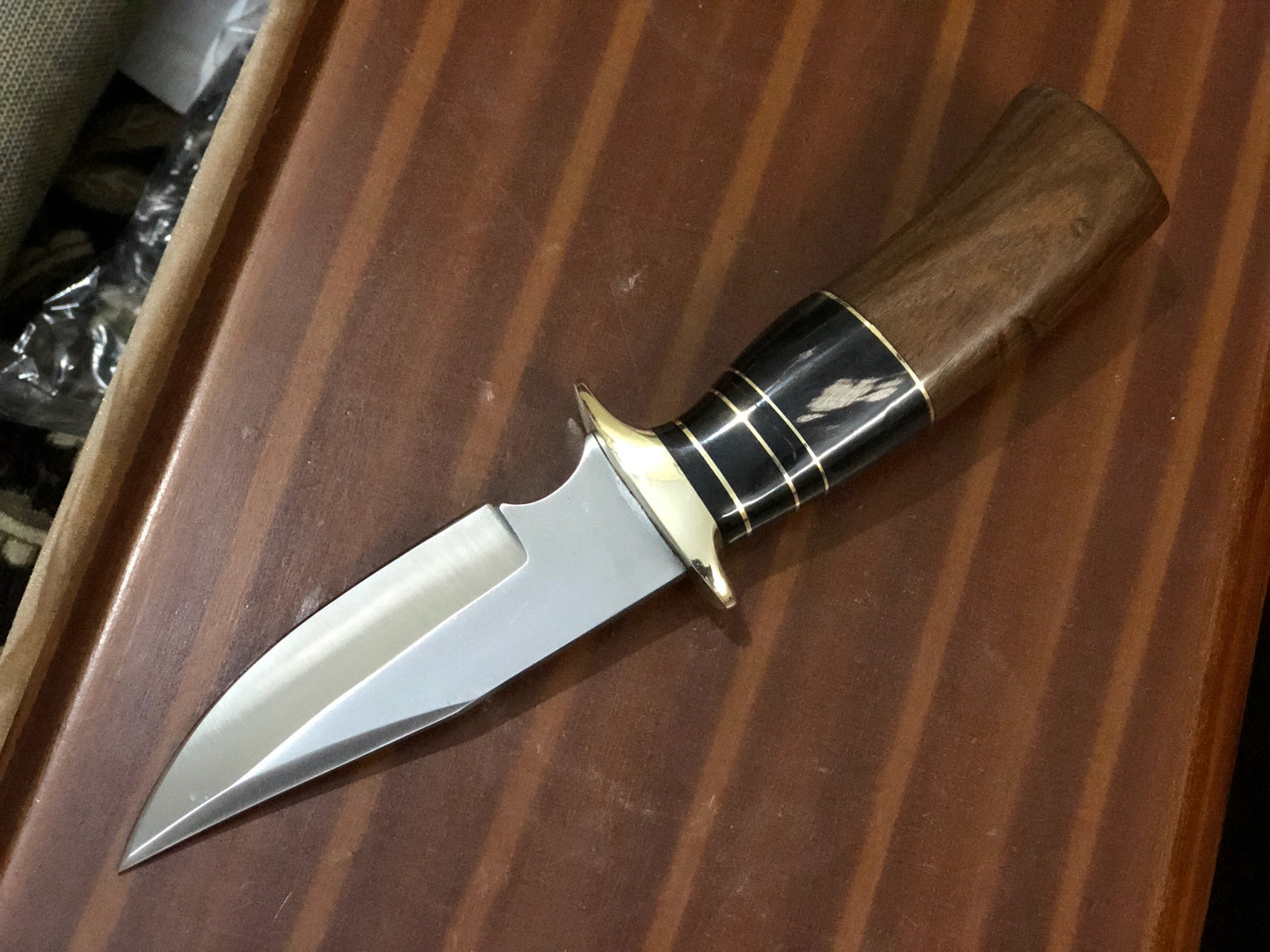 Premium Custom D2 Steel Skinning Knife with Elegant Rosewood Handle - Korvel