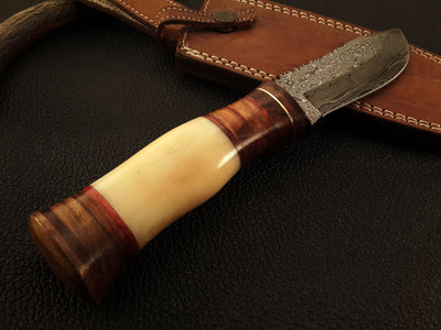 Exquisite Handcrafted Damascus Steel Knife with RainDrop Design - Korvel