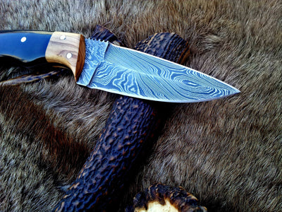 Exquisite Damascus Double Edge Knife with Buffalo Horn Handle - Korvel