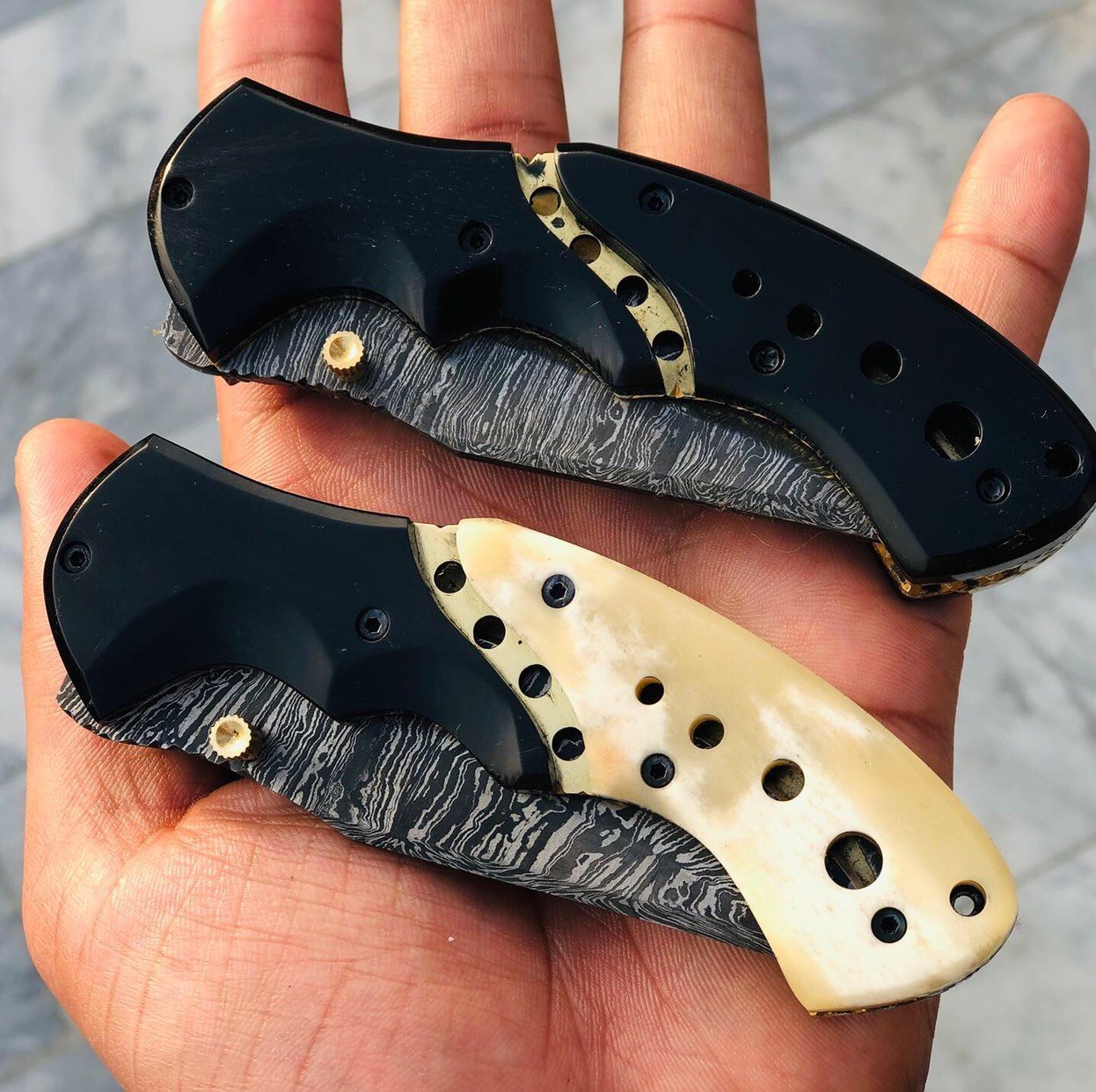 Premium Custom Damascus Steel EDC Folding Knife with Clip and Leather Case - Korvel