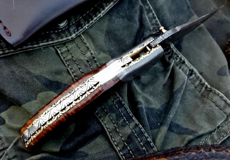 Exquisite Handmade Damascus Steel Folding Knife - Korvel